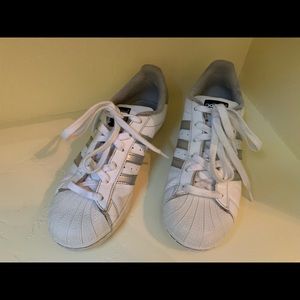 Adidas Superstar women’s sneakers -6 1/2